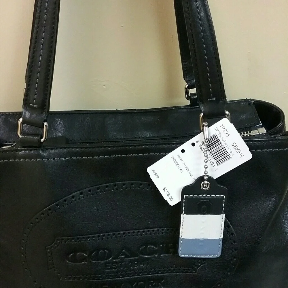 Coach 2 tone tote - Picture 3 of 4
